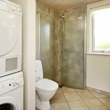 Three-bedroom Holiday In 4 * Ansager